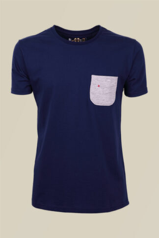 Teget majica sa sivim džepom