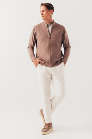 Svetlobraon rebrasti zip džemper 120C