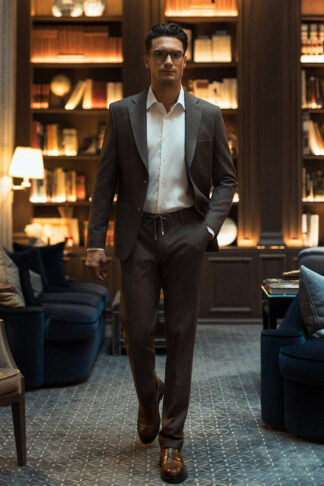 Braon prugasto odelo (648D)